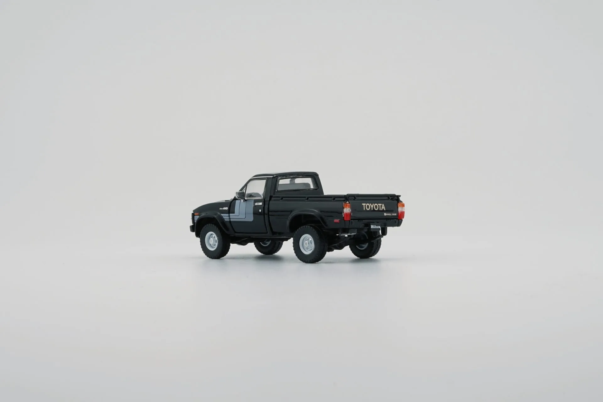 BM Creations - Toyota 1980 Hilux N60, N70 -Black (LHD) - Görsel 5