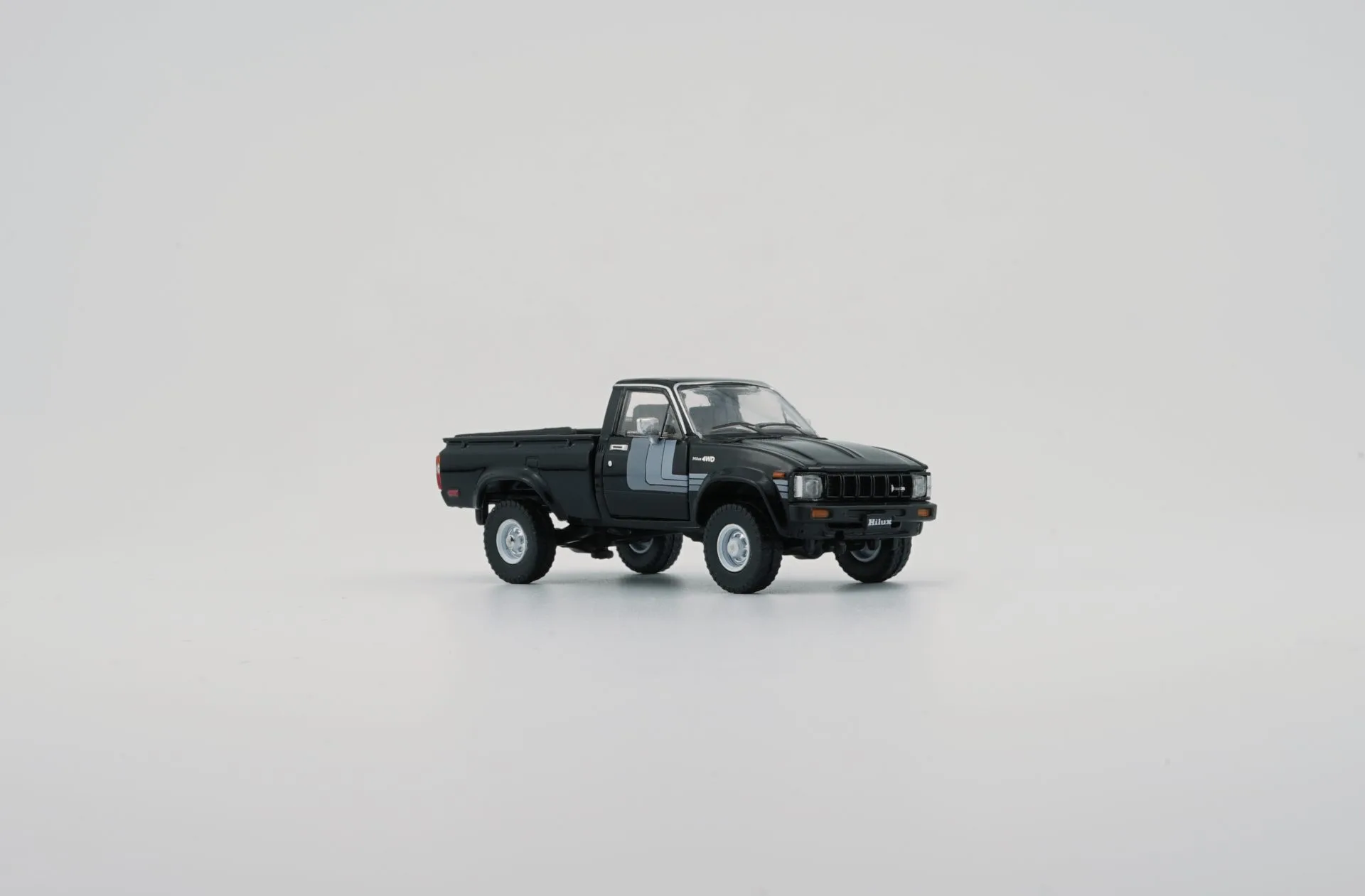 BM Creations - Toyota 1980 Hilux N60, N70 -Black (LHD) - Görsel 7