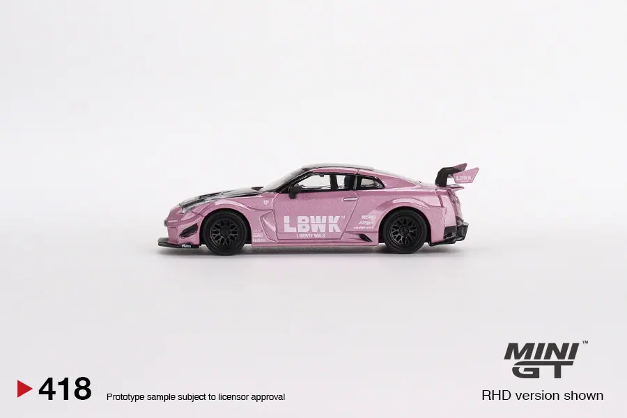 Mini GT - LB-Silhouette WORKS GT NISSAN 35GT-RR Ver.2 Passion Pink - 1/64 - Görsel 3