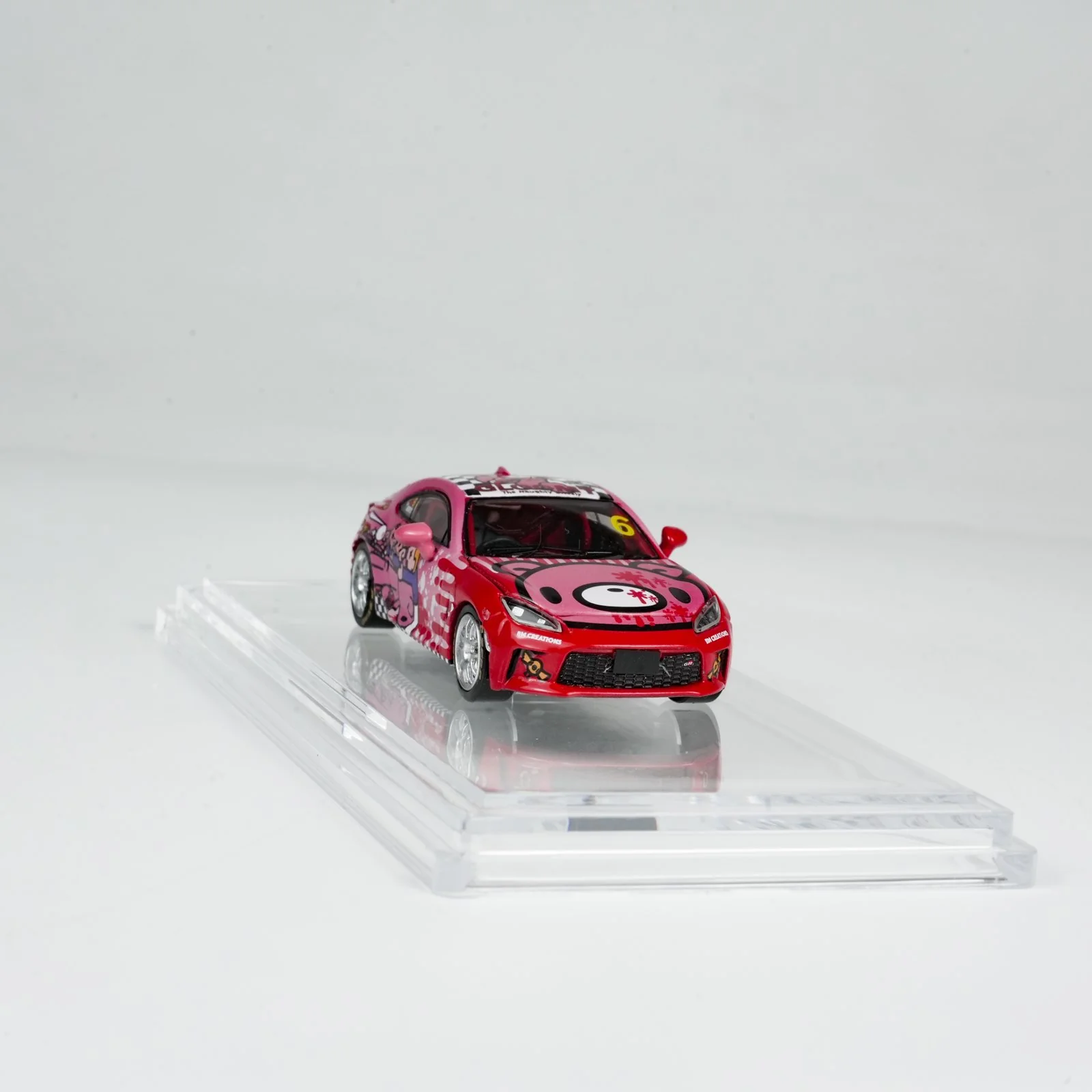 BM Creations - Toyota GR86 X GLOOMY BEAR MACAU GP 2025 Roadsport Challenge - RED - 1/64 - Görsel 7