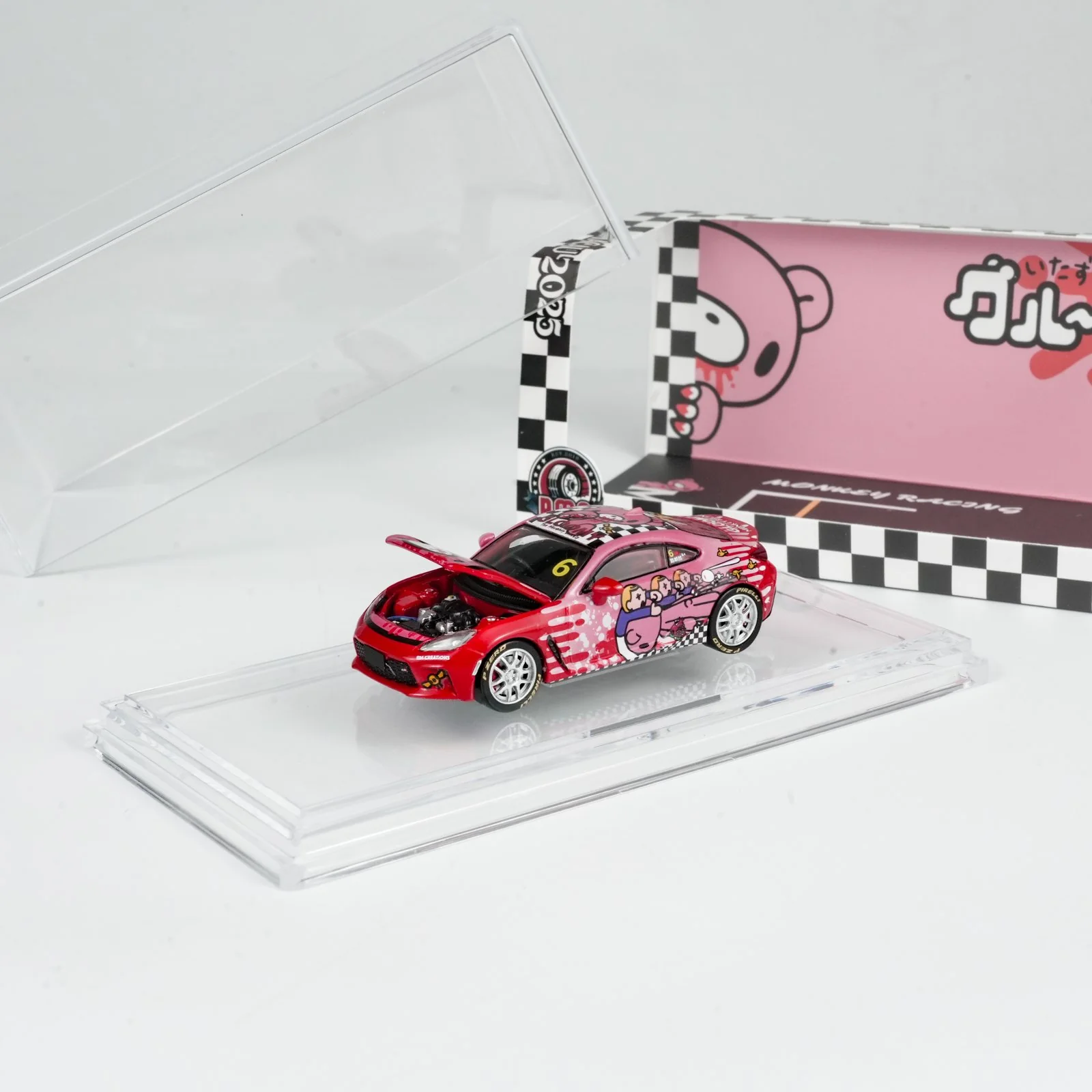 BM Creations - Toyota GR86 X GLOOMY BEAR MACAU GP 2025 Roadsport Challenge - RED - 1/64 - Görsel 3